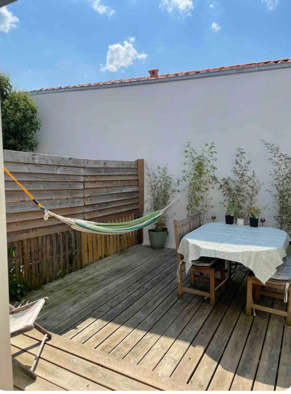 Charmante Maison De Ville Avec Terasse Intime 拉罗歇尔 外观 照片